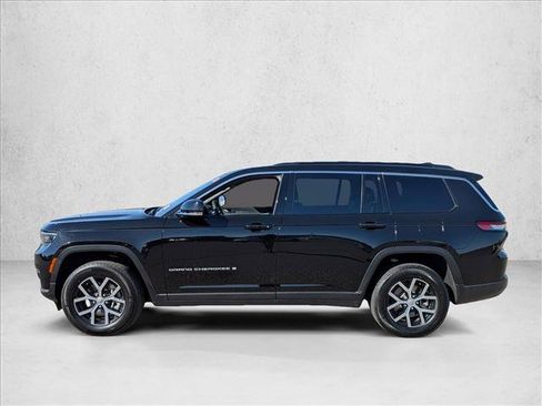 Used 2024 Jeep Grand Cherokee L Limited w/ Trailer Tow Package AWD/4WD image 9