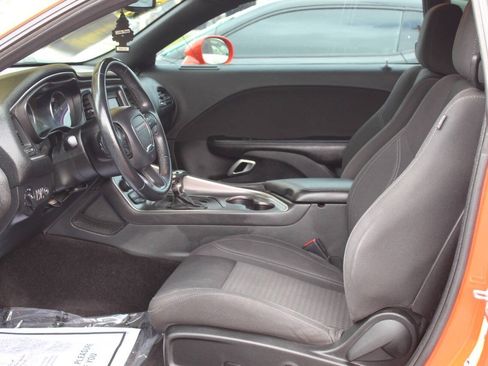 Used 2019 Dodge Challenger SXT RWD image 13