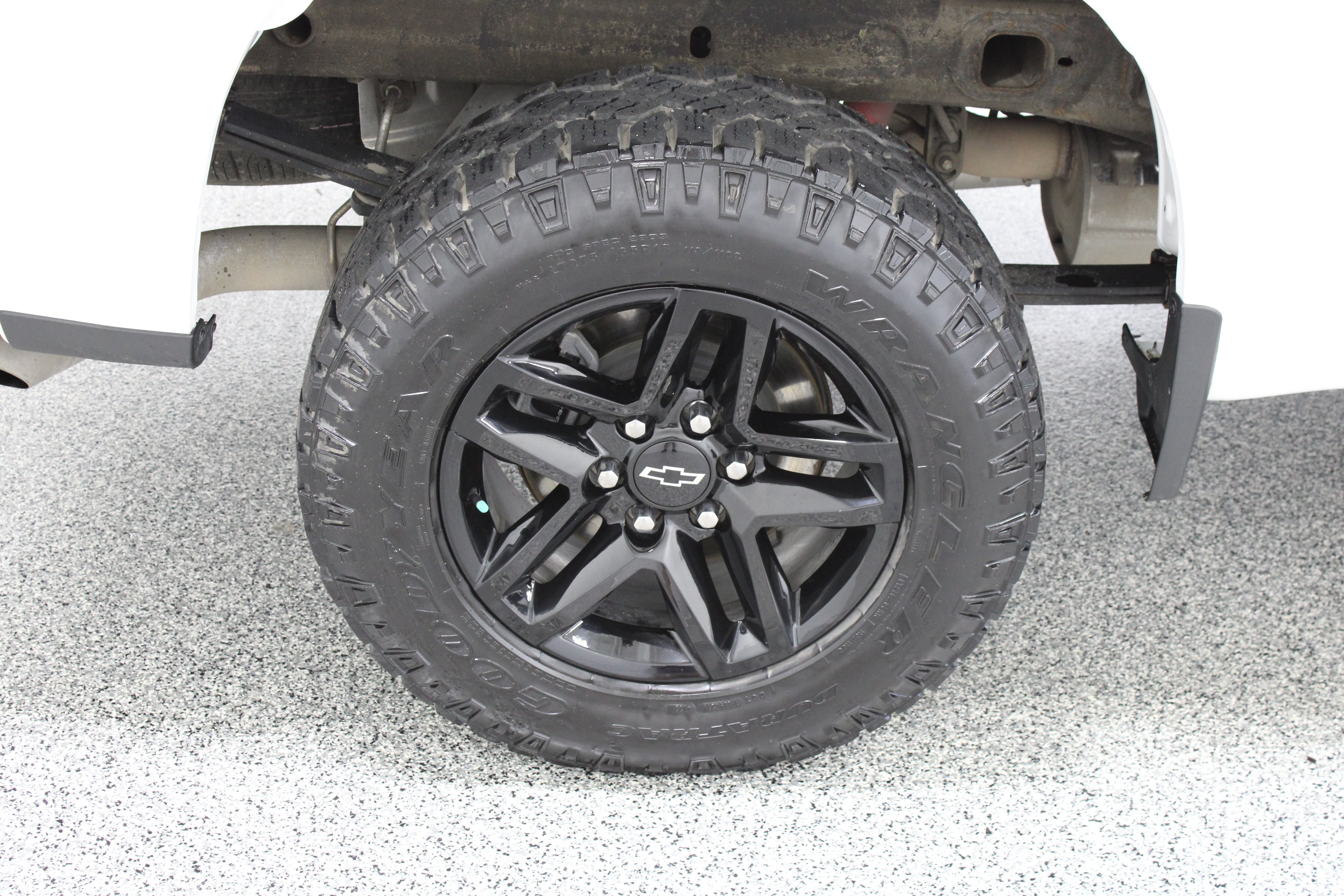 Used 2023 Chevrolet Silverado 1500 Custom Trail Boss AWD/4WD image 6