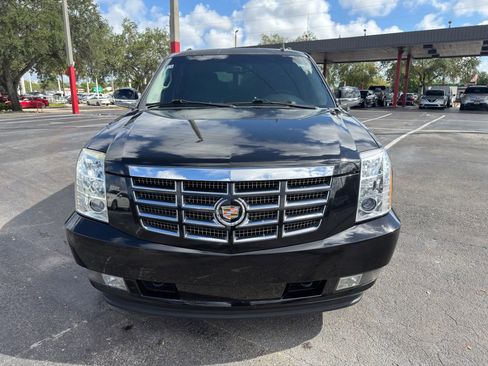 Used 2013 Cadillac Escalade Luxury image 15