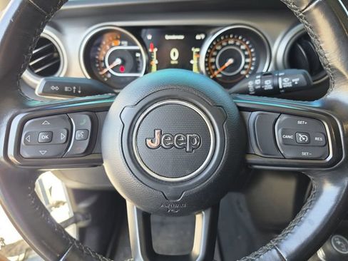 Used 2022 Jeep Wrangler Unlimited Sport AWD/4WD image 31