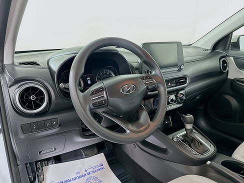 Certified 2023 Hyundai Kona SEL AWD/4WD image 9