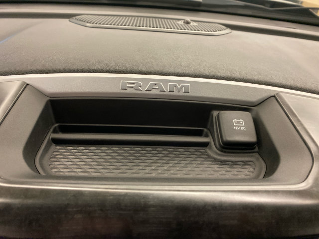 Used 2020 RAM 2500 Big Horn w/ Night Edition AWD/4WD image 30