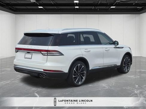 Used 2024 Lincoln Aviator Reserve w/ Equipment Group 201A AWD/4WD image 5