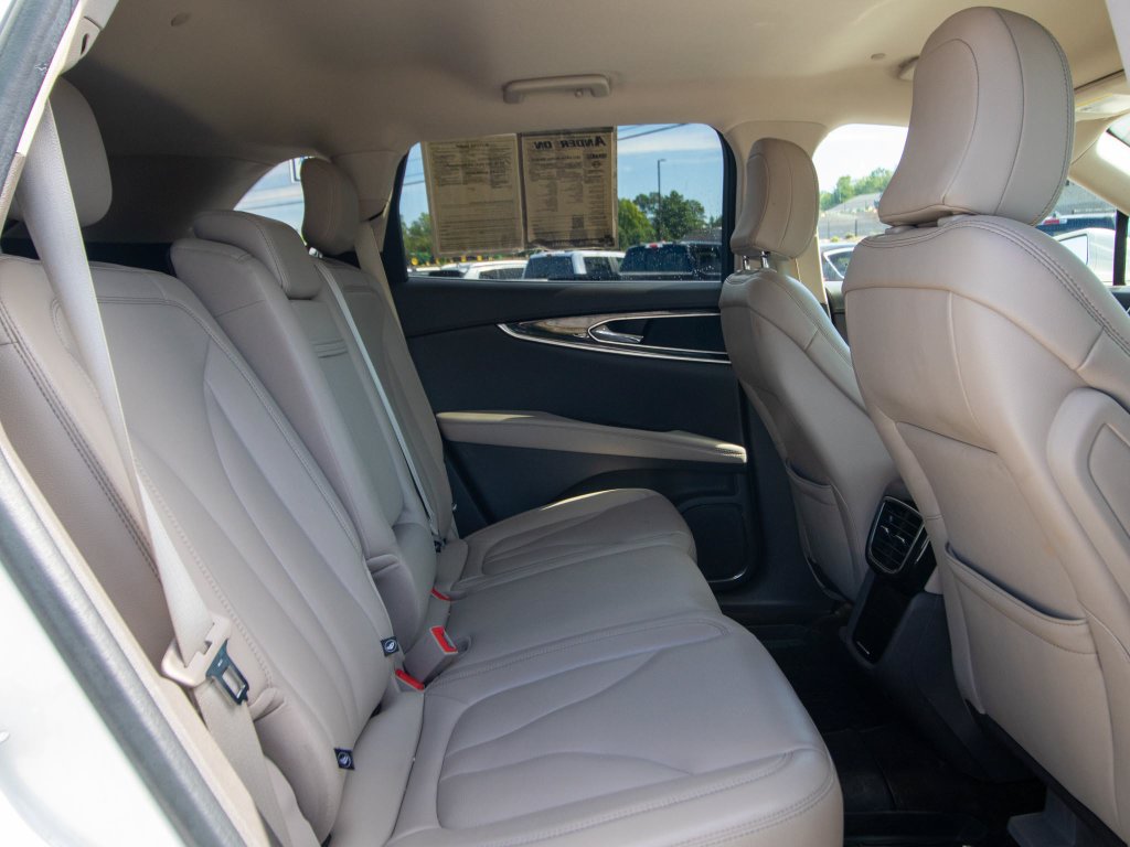 Used 2021 Lincoln Nautilus FWD image 15