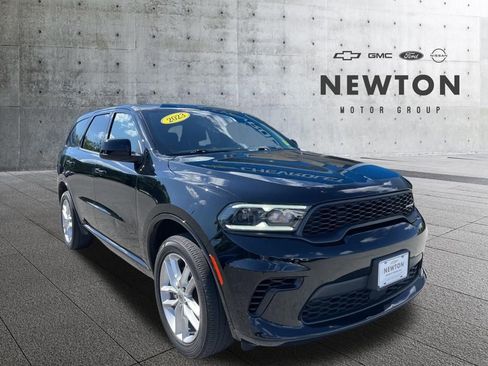 Used 2023 Dodge Durango GT AWD/4WD image 1