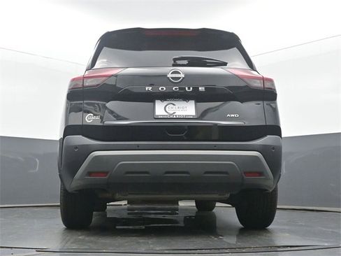 Used 2023 Nissan Rogue S image 50