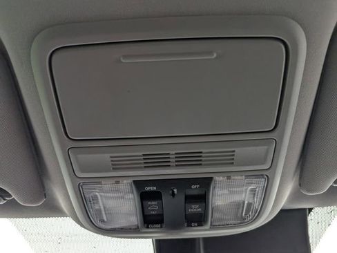 Used 2022 Honda Pilot EX-L image 17