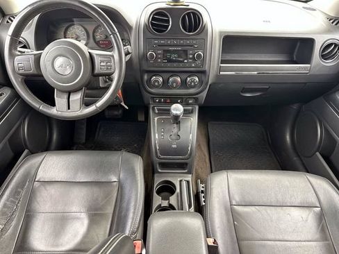 Used 2015 Jeep Patriot High Altitude AWD/4WD image 8