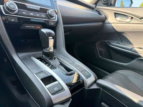 Used 2016 Honda Civic EX-L image 17