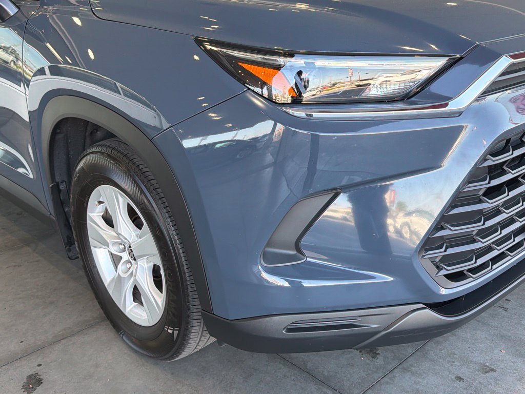 Certified 2025 Toyota Grand Highlander FWD image 8