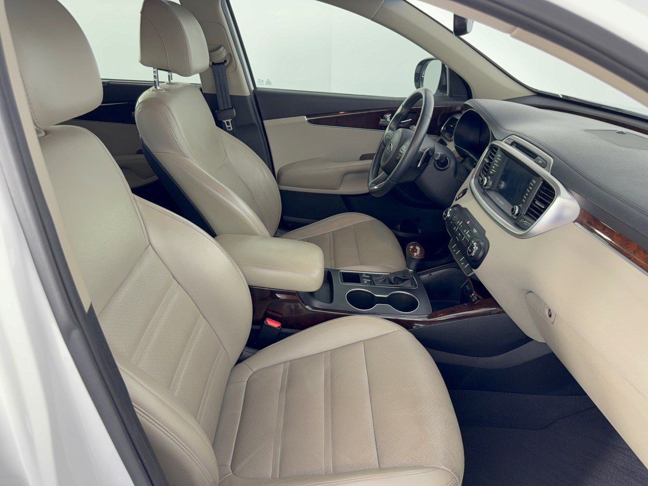 Used 2017 Kia Sorento EX w/ EX Premium Package FWD image 30