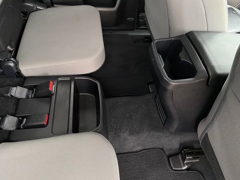 Used 2017 Toyota Tacoma SR5 w/ Tow Package image 30