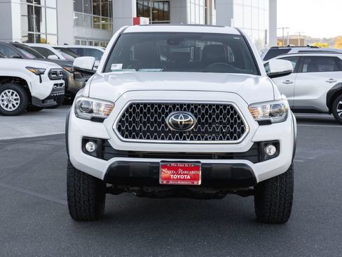 Used 2019 Toyota Tacoma TRD Off-Road AWD/4WD image 2