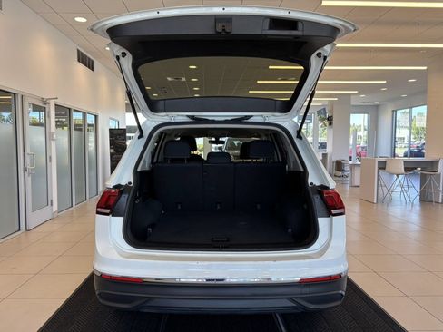 Used 2023 Volkswagen Tiguan S AWD/4WD image 9