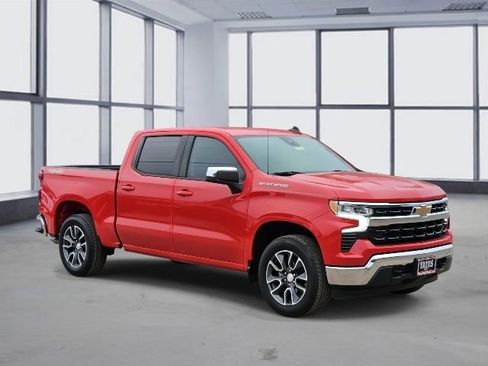 Used 2022 Chevrolet Silverado 1500 LT image 3