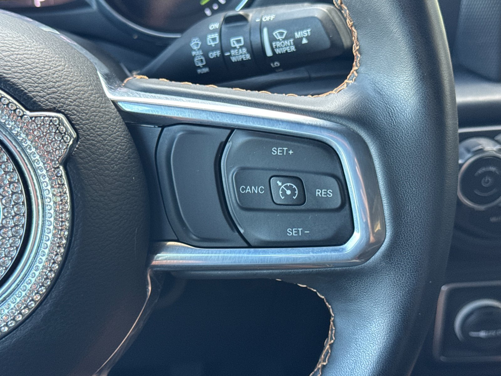 Used 2022 Jeep Wrangler Unlimited Sahara AWD/4WD image 30