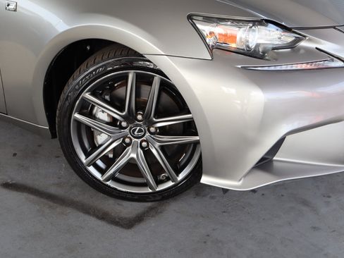 Used 2016 Lexus IS 300 AWD image 4