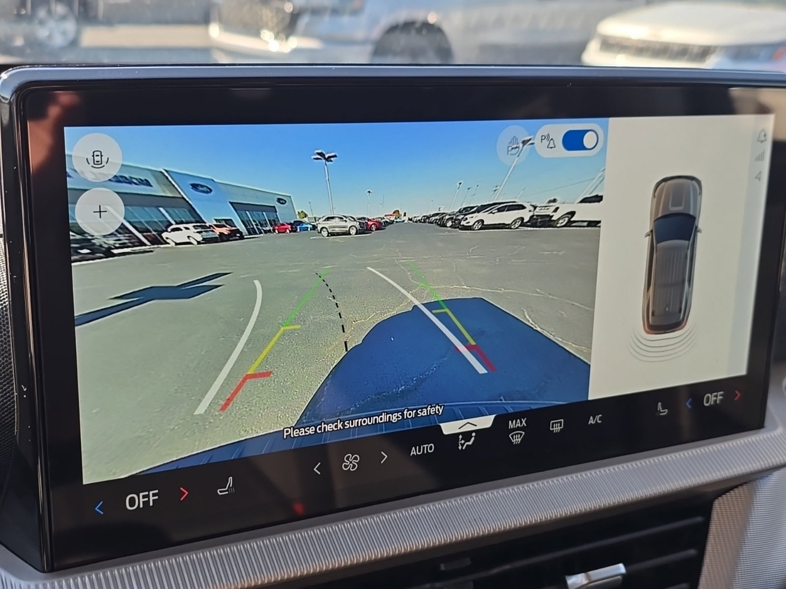 Used 2025 Ford Explorer Active RWD image 4