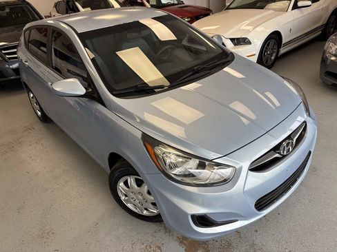 Used 2012 Hyundai Accent GS image 5