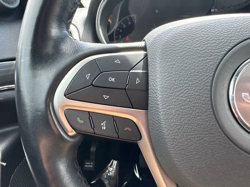 Used 2021 Jeep Grand Cherokee Limited AWD/4WD image 14