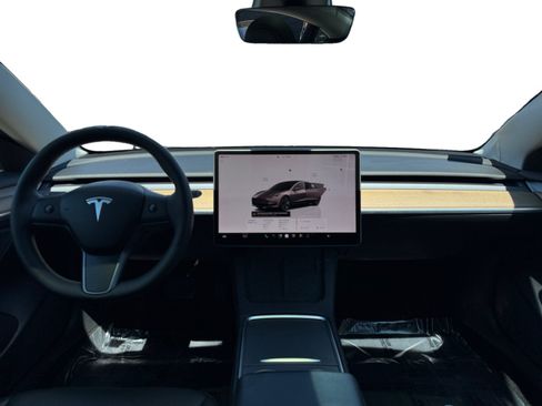 Used 2023 Tesla Model 3 Standard Range RWD image 10