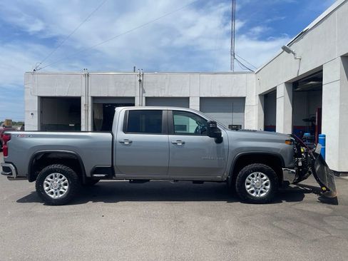 Used 2025 Chevrolet Silverado 2500 LT w/ Convenience Package AWD/4WD image 8