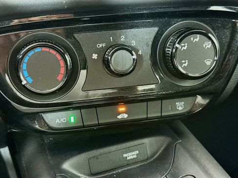 Used 2019 Honda HR-V Sport image 18