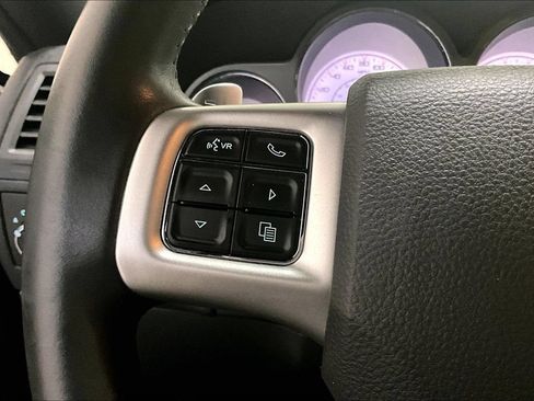 Used 2014 Dodge Challenger R/T RWD image 10