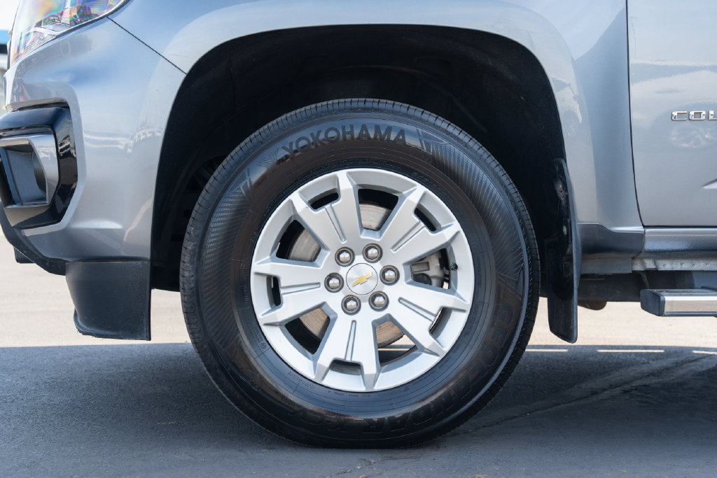 Used 2021 Chevrolet Colorado LT w/ Safety Package AWD/4WD image 7
