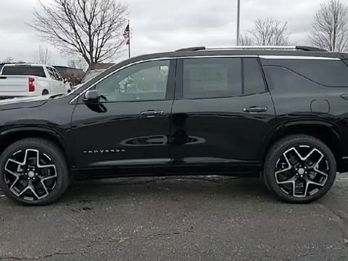 New 2026 Chevrolet Traverse High Country w/ LPO, Floor Liner Package image 5
