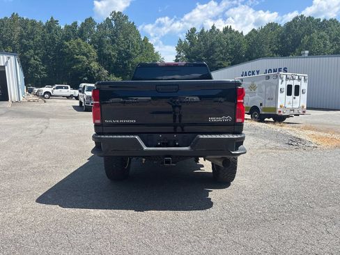 Used 2025 Chevrolet Silverado 3500 High Country w/ Technology Package AWD/4WD image 6