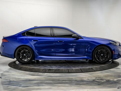 Used 2025 BMW M5 w/ Carbon Package AWD/4WD image 20