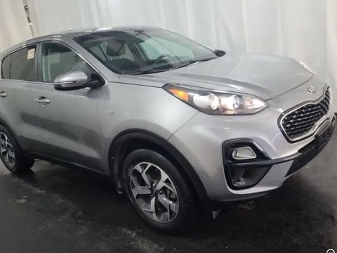 Used 2020 Kia Sportage LX w/ LX Popular Package image 5