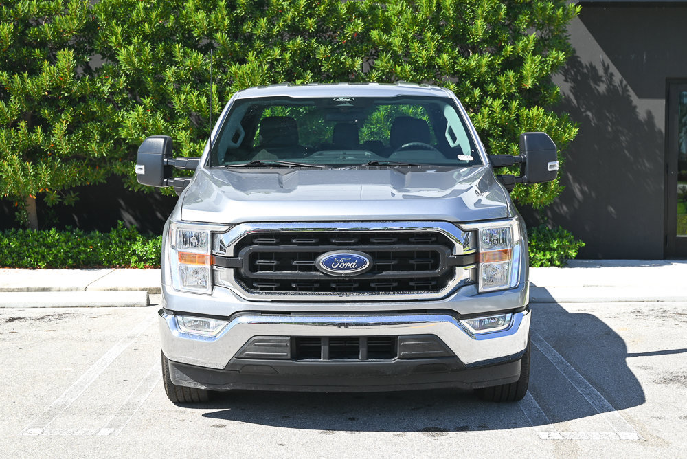 Used 2022 Ford F150 XLT w/ Trailer Tow Package RWD image 2