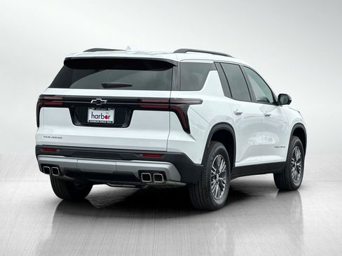 New 2025 Chevrolet Traverse LT w/ Enhanced Driving Package FWD image 4