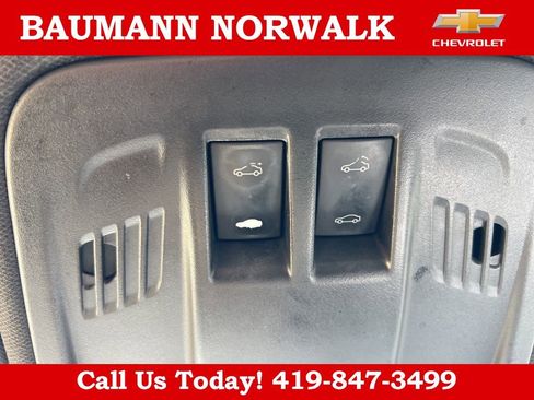 Used 2017 Chevrolet Cruze LT FWD image 25