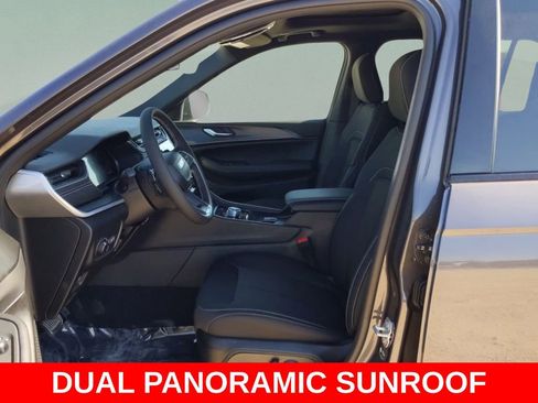 New 2025 Jeep Grand Cherokee L Laredo w/ Luxury Tech Group I RWD image 11