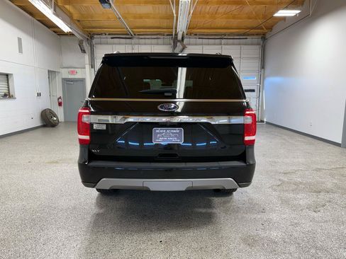 Used 2021 Ford Expedition XLT RWD image 7