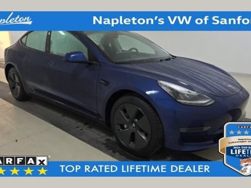 Used 2023 Tesla Model 3 Standard Range RWD image 1