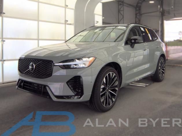 Used 2026 Volvo XC60 B5 Ultra AWD/4WD image 1