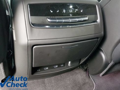 Certified 2025 Cadillac Escalade ESV V AWD/4WD image 18