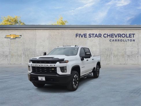 Used 2020 Chevrolet Silverado 2500 Custom w/ Custom Value Package image 3