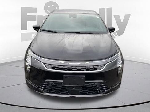 New 2027 Chrysler Pacifica Select w/ Family Tech Group AWD/4WD image 8