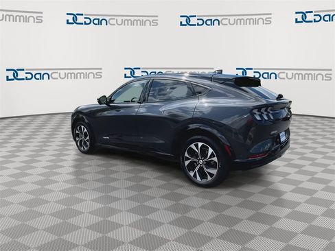 Used 2021 Ford Mustang Mach-E Premium image 6