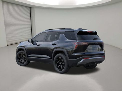 New 2027 Chevrolet Equinox LT w/ Convenience Package II FWD image 3