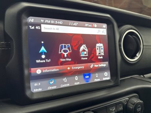 Used 2023 Jeep Wrangler Unlimited Sahara w/ Cold Weather Group image 20