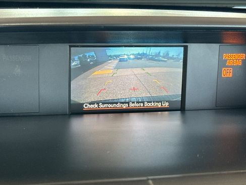 Used 2015 Subaru Forester 2.5i w/ Alloy Wheel Package image 16