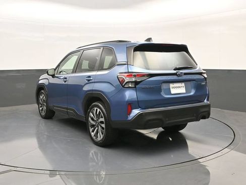 Used 2025 Subaru Forester Touring AWD/4WD image 8