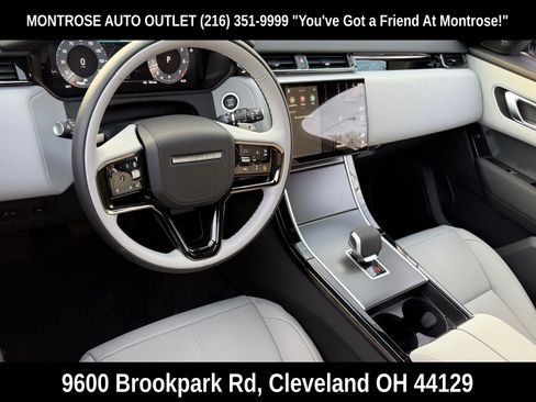 New 2026 Land Rover Range Rover Velar Dynamic SE image 11